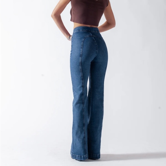 BRAND NEW revive denim roller girl flares size 25 - Picture 8 of 9